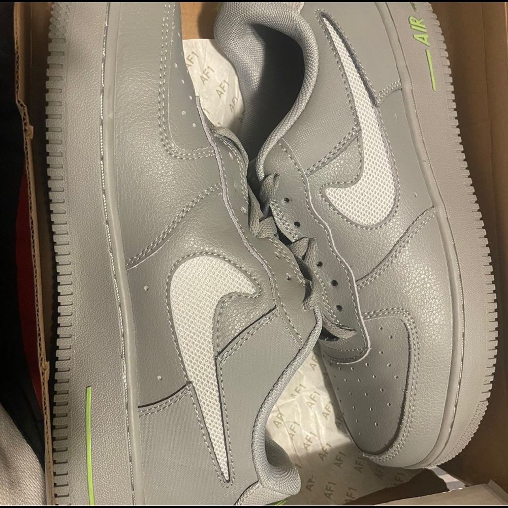 Air force 1 particle grey volt